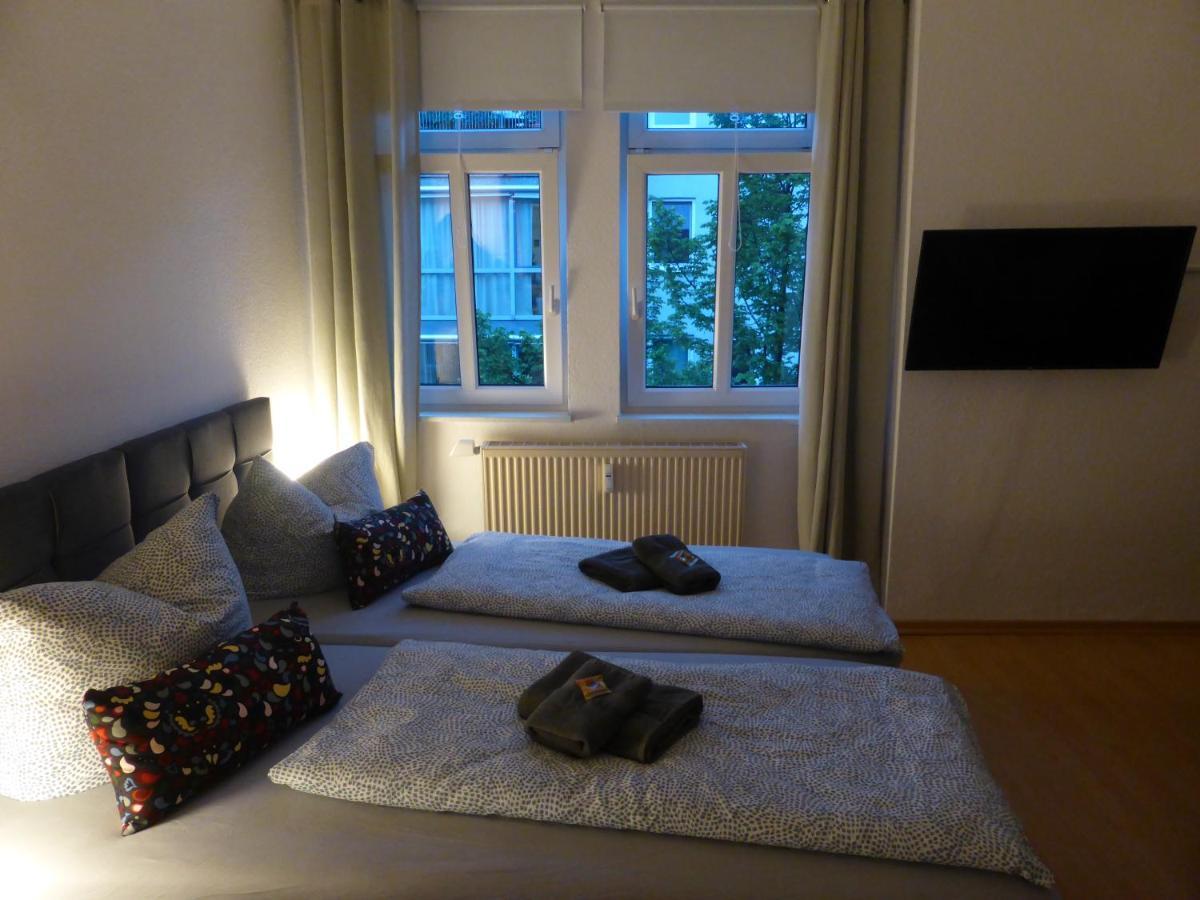 Apartment Napoleon, Naehe Zentrum, 2 Schlafzimmer, Grosser Balkon, Free Wifi ,Parken Jena Eksteriør bilde