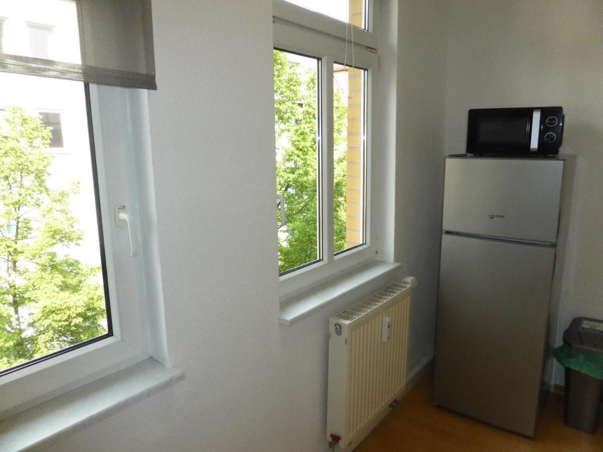 Apartment Napoleon, Naehe Zentrum, 2 Schlafzimmer, Grosser Balkon, Free Wifi ,Parken Jena Eksteriør bilde