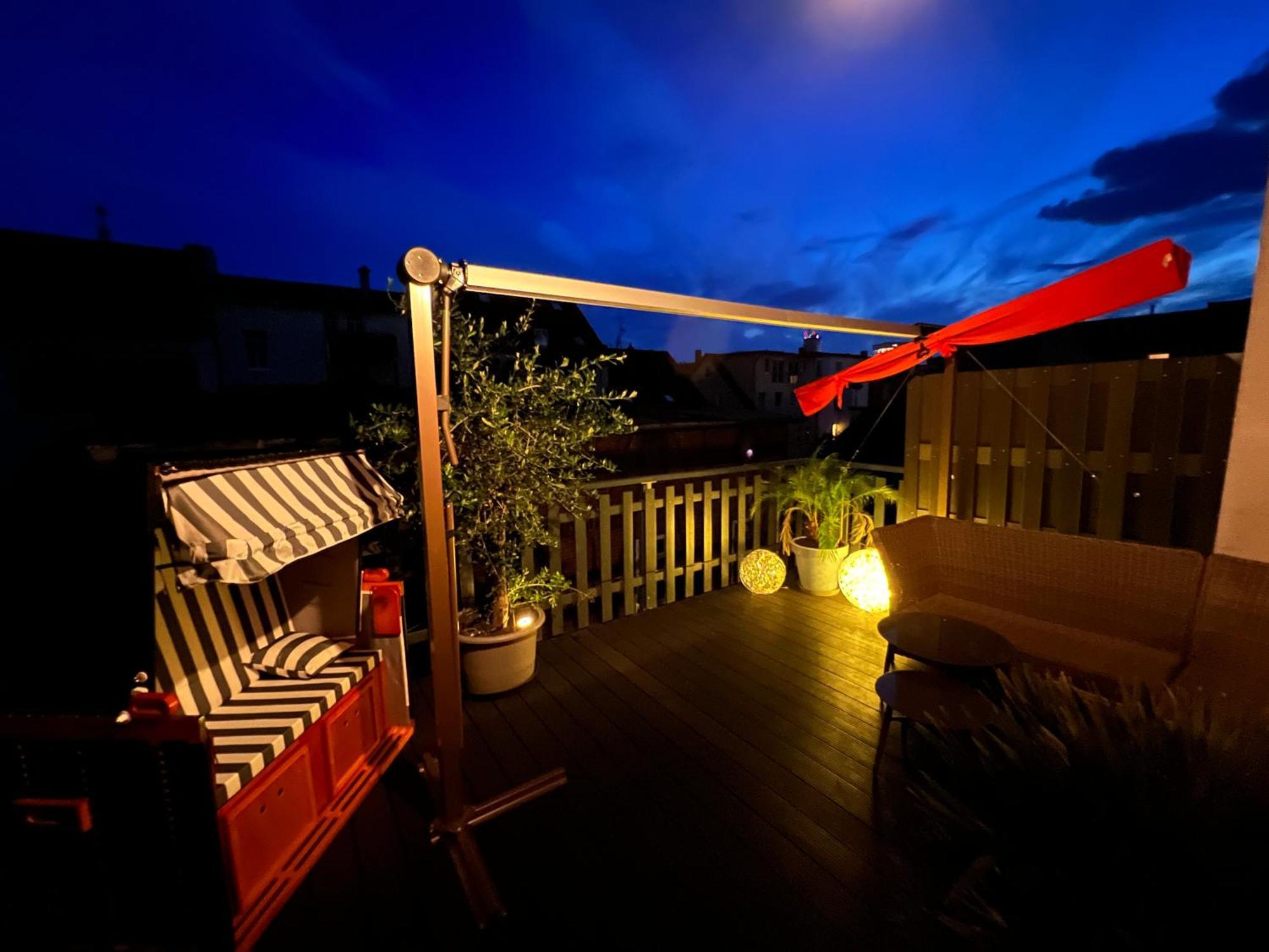 Apartment Napoleon, Naehe Zentrum, 2 Schlafzimmer, Grosser Balkon, Free Wifi ,Parken Jena Eksteriør bilde