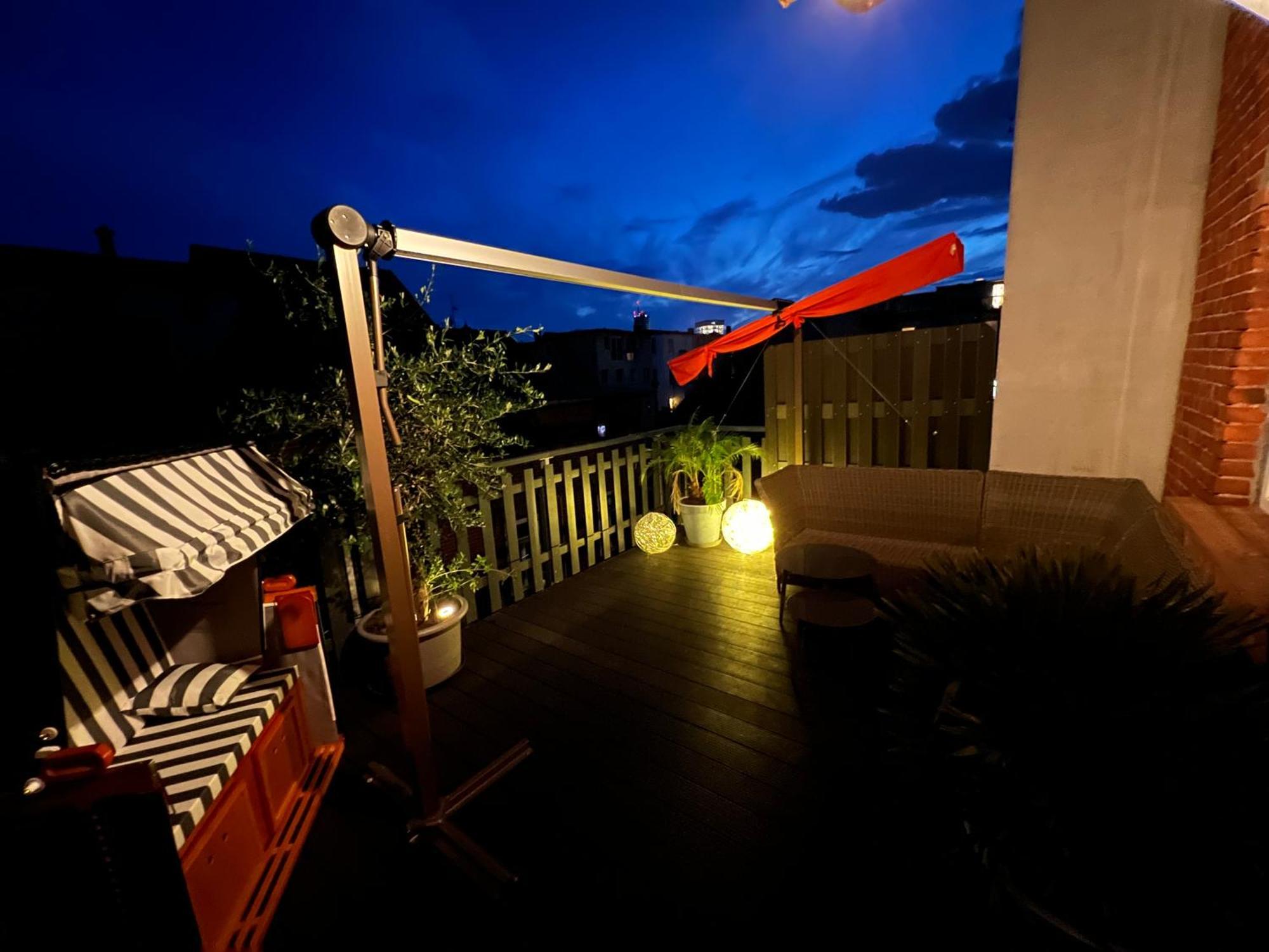 Apartment Napoleon, Naehe Zentrum, 2 Schlafzimmer, Grosser Balkon, Free Wifi ,Parken Jena Eksteriør bilde